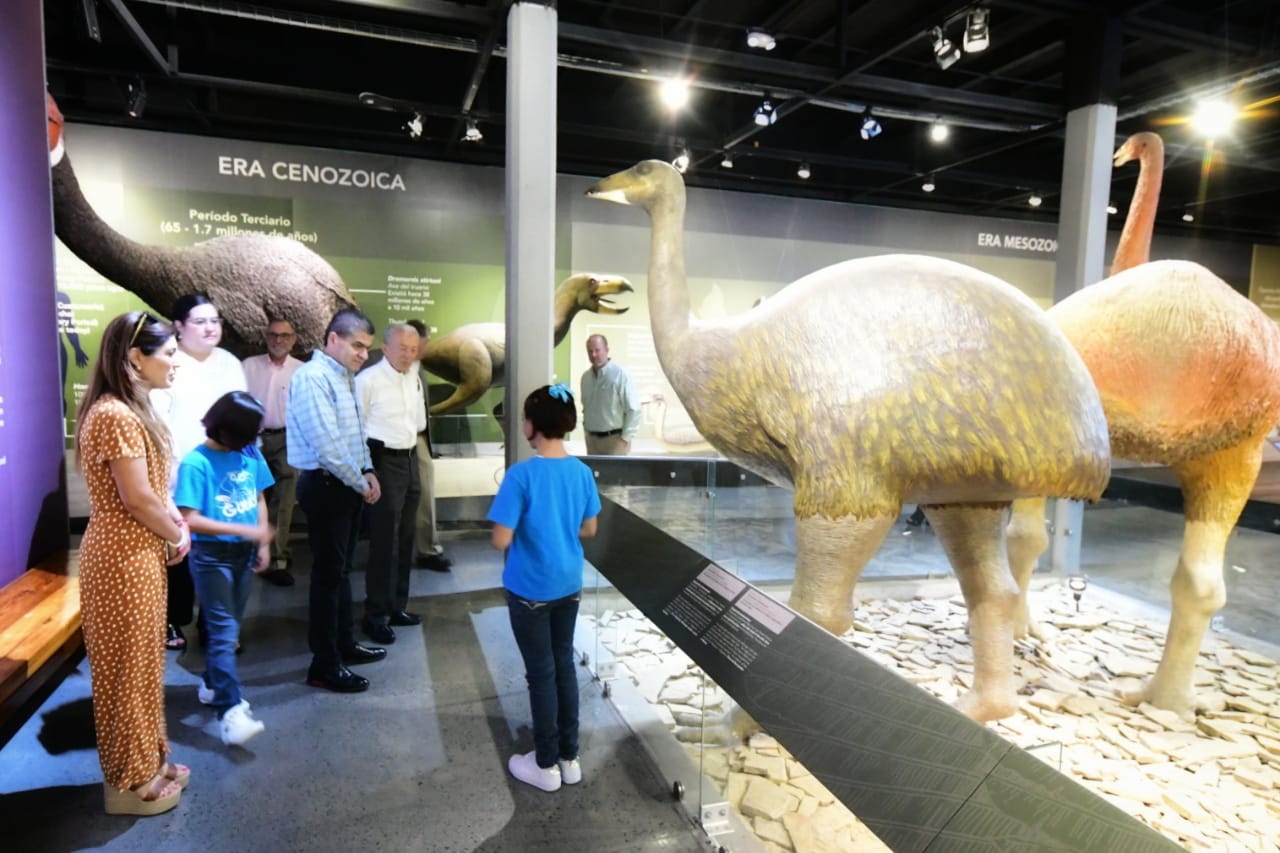 Recorre Gobernador Riquelme El Museo De Las Aves En Saltillo El