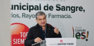 INAUGURAN MIGUEL RIQUELME Y ROMÁN CEPEDA BANCO DE SANGRE, LABORATORIO, RAYOS X Y FARMACIA, EN TORREÓN