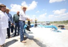 Revisa Manolo con alcaldes varios proyectos para captar agua de lluvias en la Región Sureste de Coahuila
