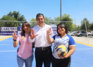 Rector de la UAdeC da la Bienvenida a Estudiantes de Nuevo Ingreso de la FCEyH e Inauguró Cancha de Voleibol del Plantel