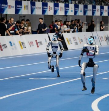 China inaugura en Pekín la segunda edición de los Juegos Mundiales de Robots Humanoides